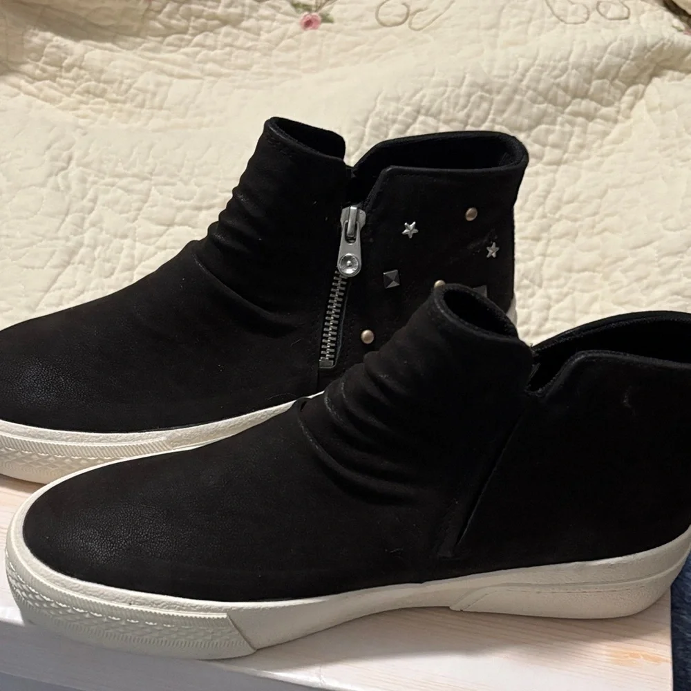 BLOWFISH MALIBU Black Women's Ankle Boots - Picture 1 of 6